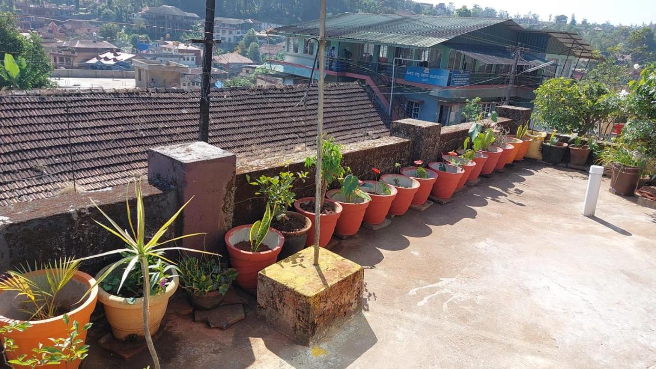 Honey Palace Homestay Madikeri Dış mekan fotoğraf